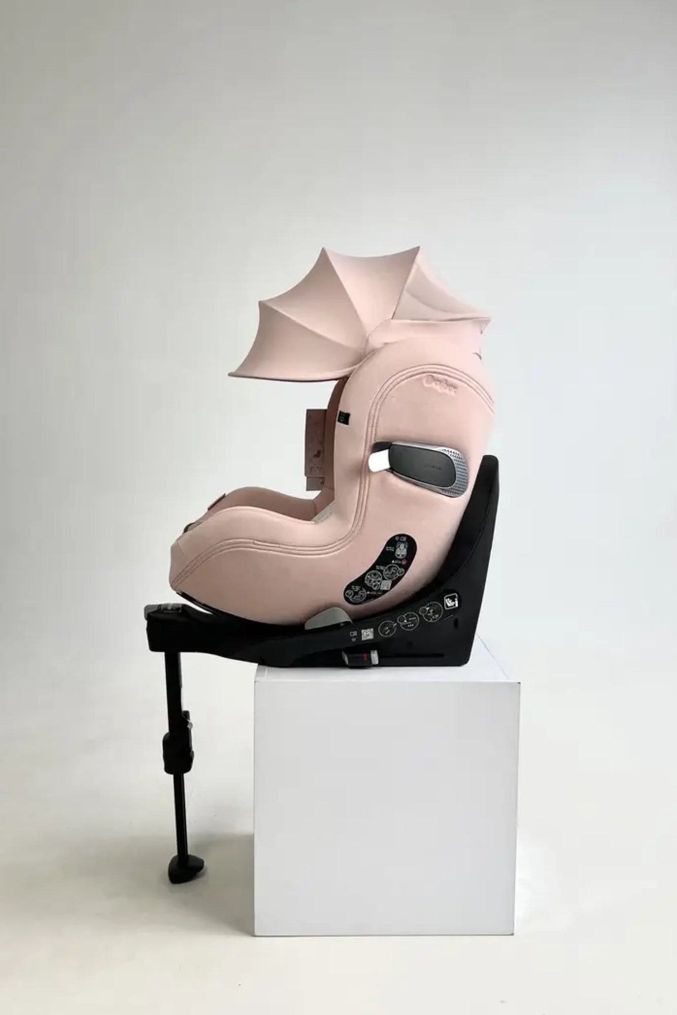 Одна база – два автокрісла: Cybex Cloud T i-Size та Cybex Sirona T i-Size